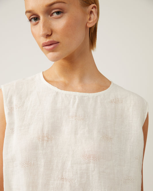 top AITANA en lin avec détails ajourés