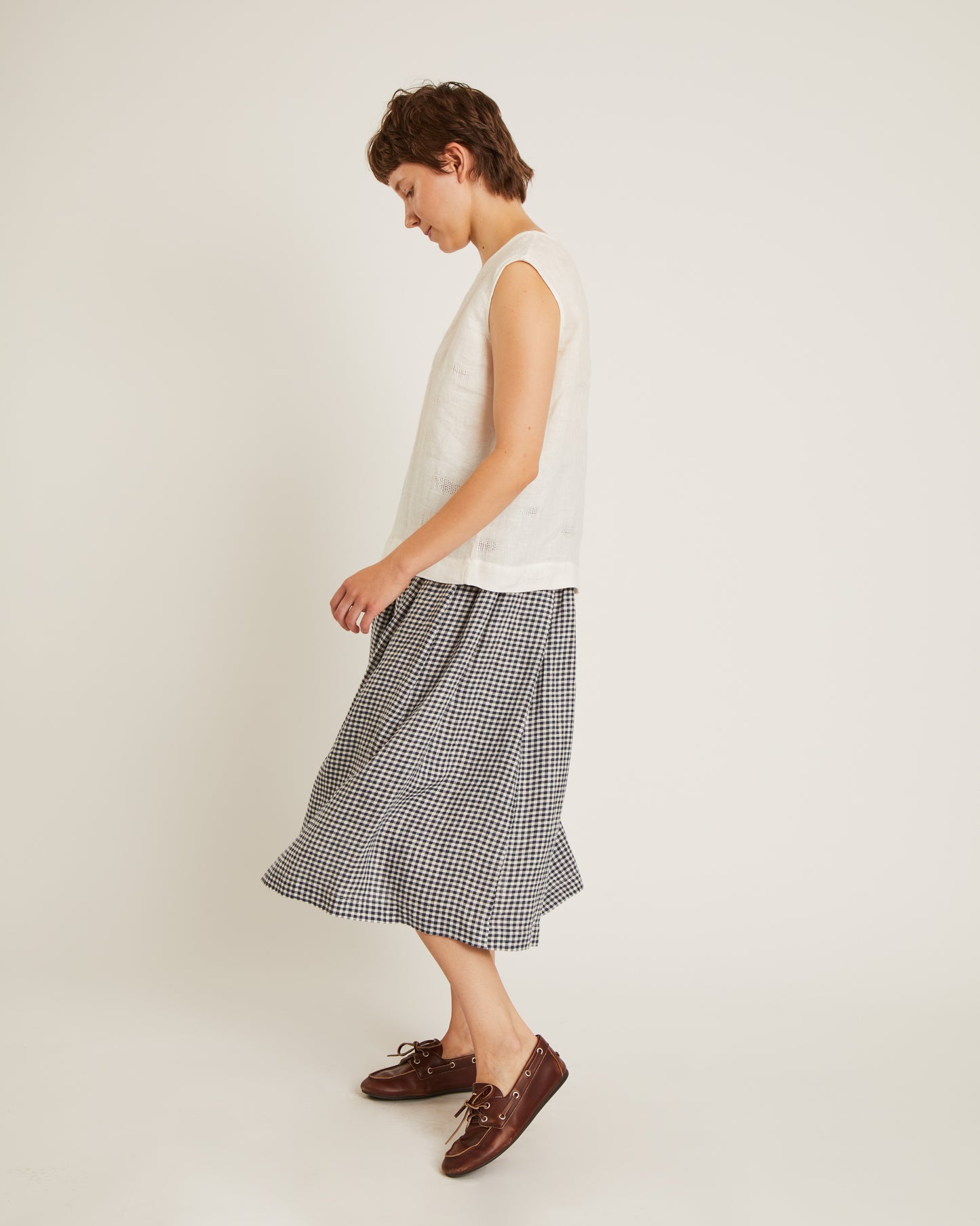 top AITANA en lin avec détails ajourés