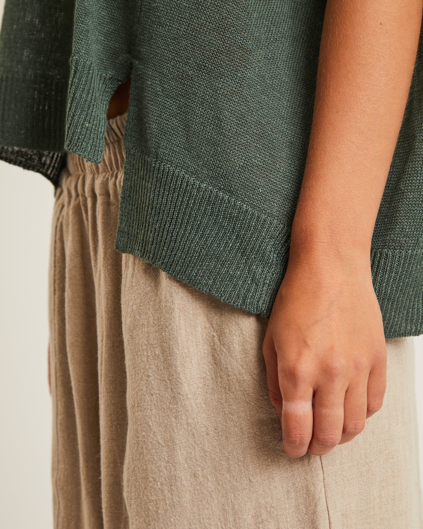 top en tricot de lin à col bateau et coupe carrée KIMMY