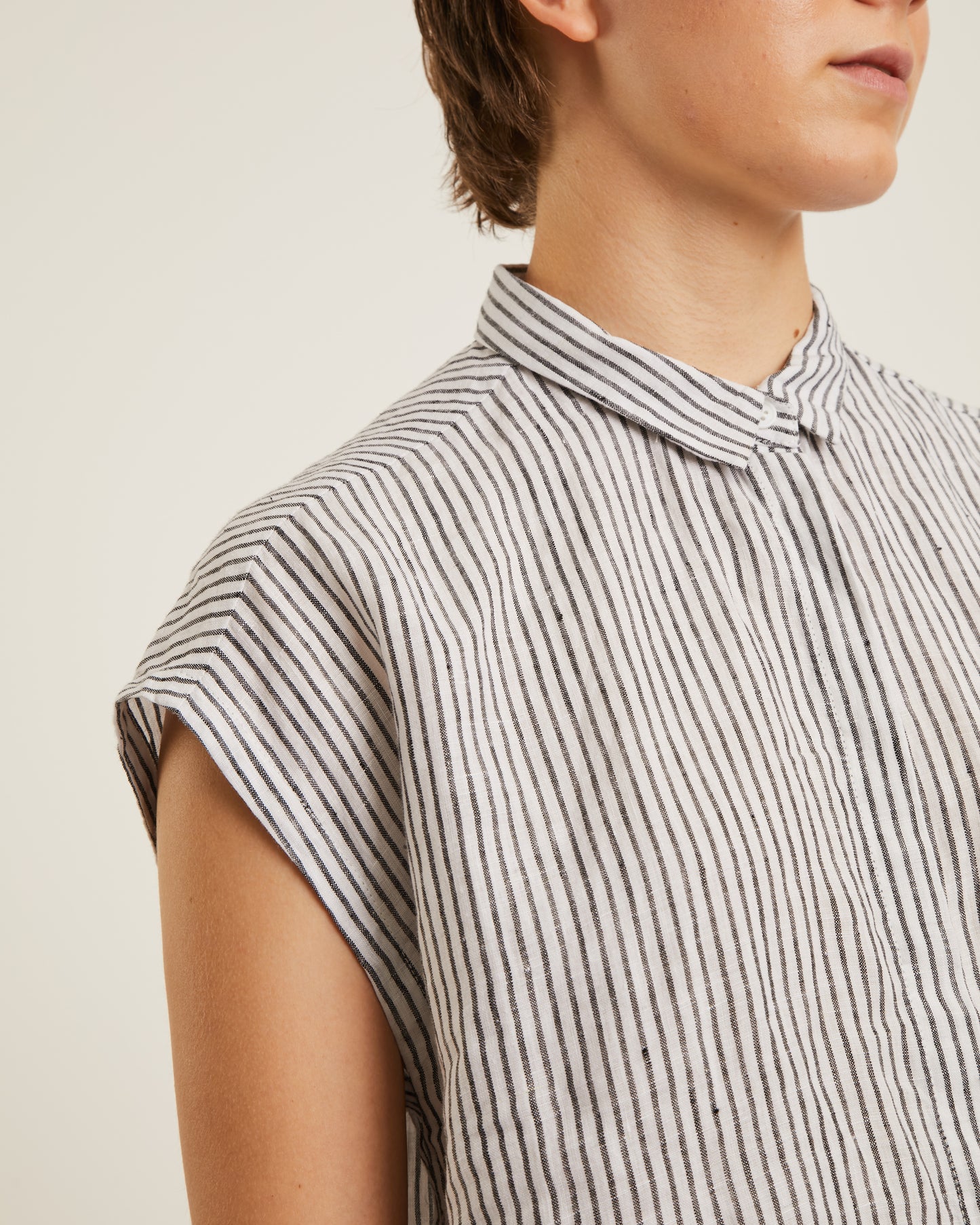 DOLORES linen short-sleeved shirt