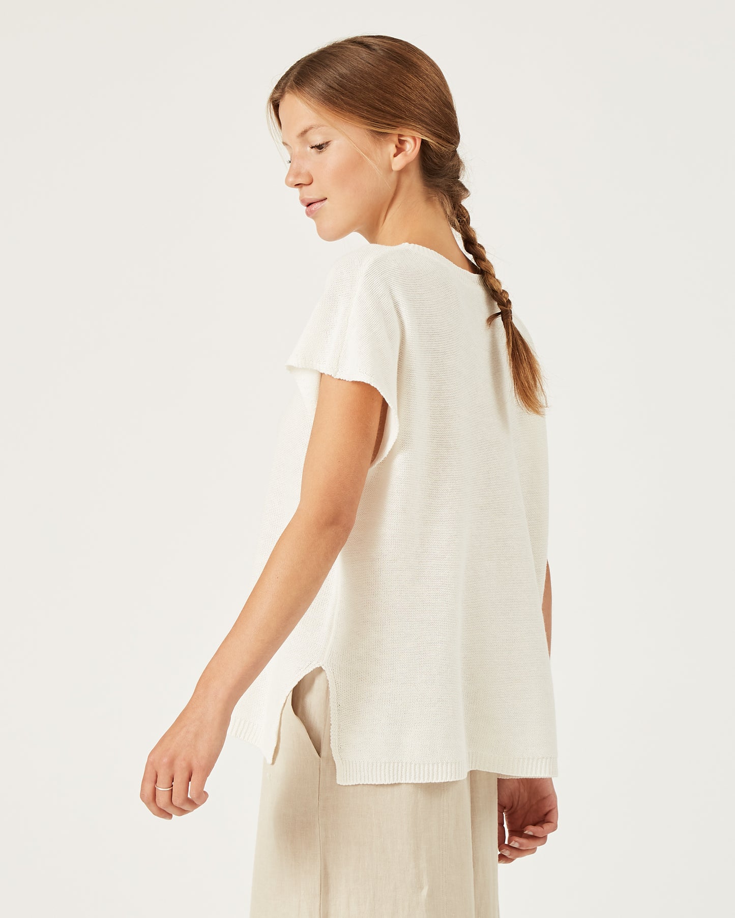 DINA short-sleeved sweater