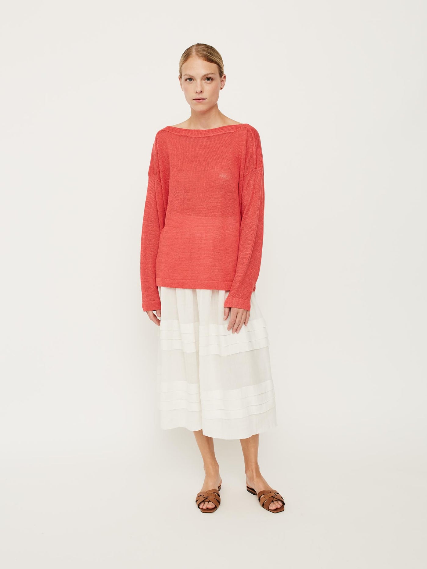 sweater MIA
